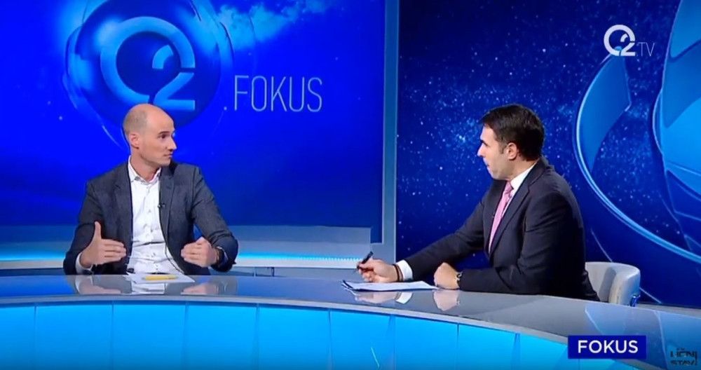 Istaknuti član DS razotkrio šta se dešava iza kulisa: Zalepljeno je par nalepnica, ništa nije urađeno (VIDEO)