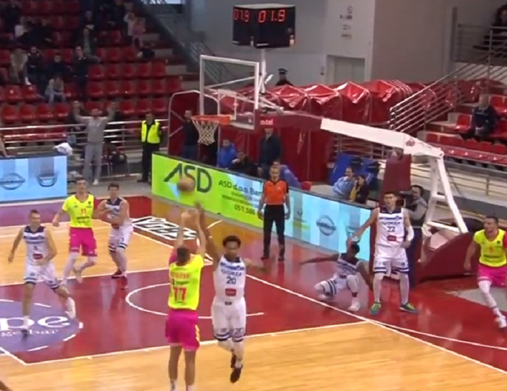 Ovaj potez vredi videti mnogo puta! (VIDEO)