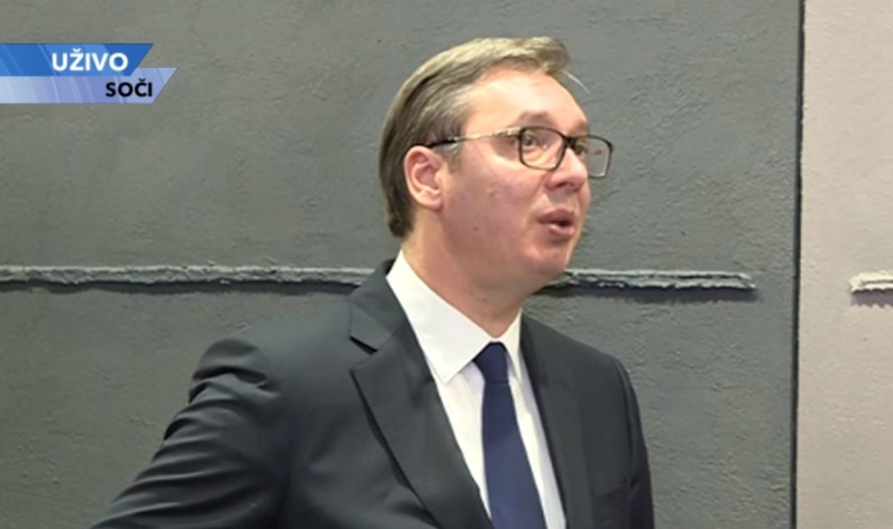 Predsednik Srbije se obratio iz Rusije