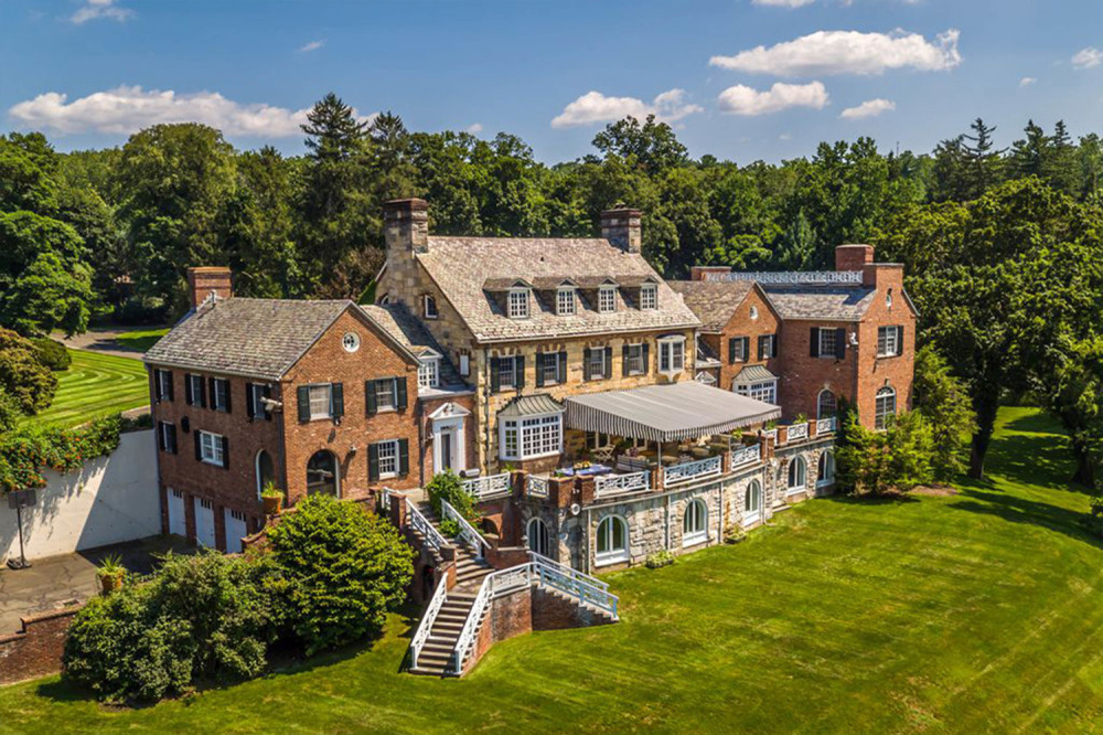 Zavirite u vilu Majkl Daglasa i Ketrin Zite Džons vrednu preko 4 miliona evra! (FOTO)