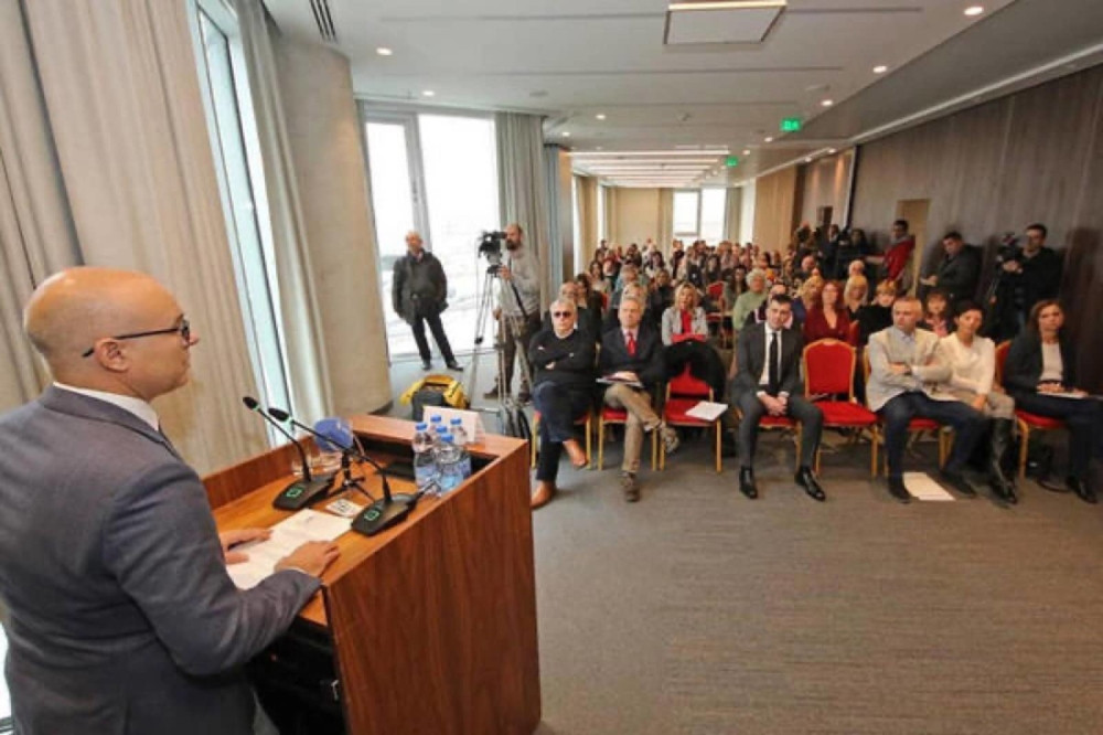 Vučević: Naš zadatak je da zaštitimo svako dete od te pošasti! Igor Jurić: Strategija će smanjiti stopu nasilja