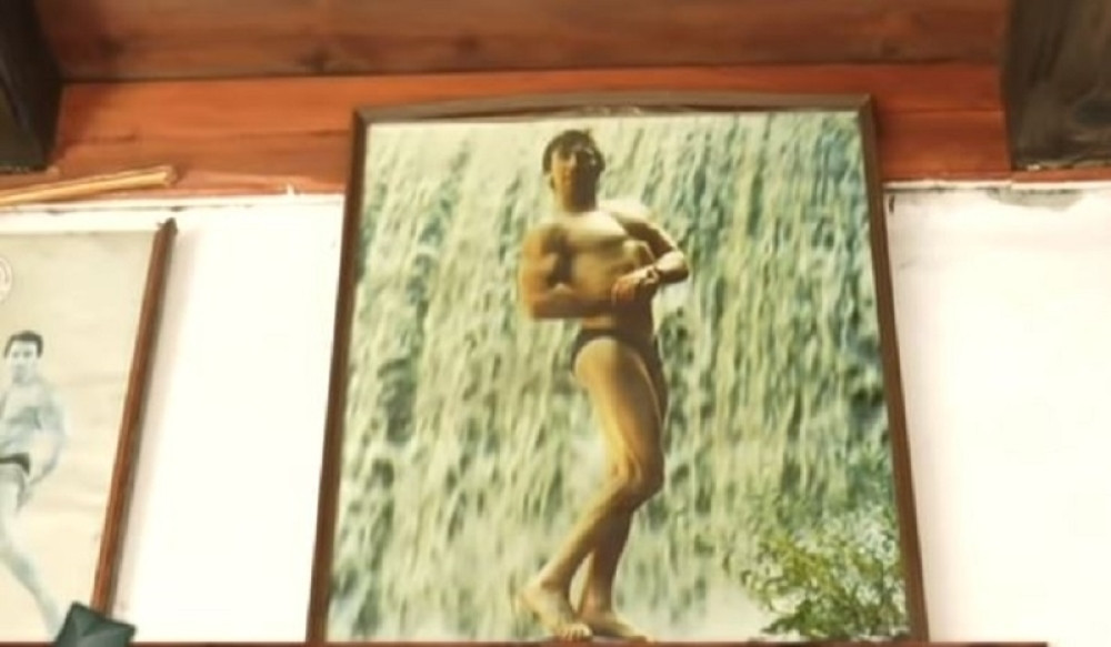 Milovan tvrdi da je Supermen! Pešačio do Londona, a jeo samo kačamak (VIDEO)