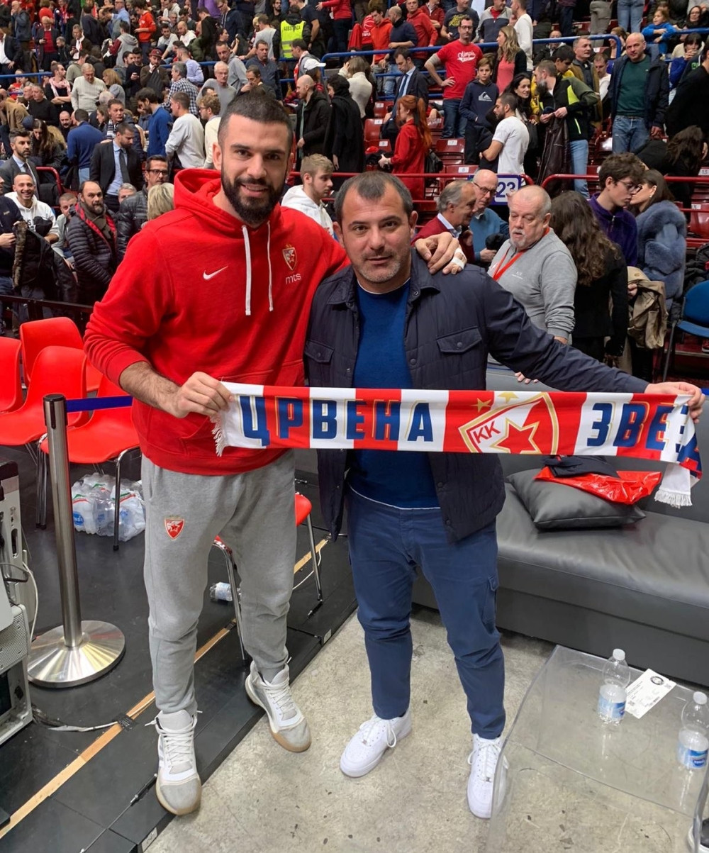 Legendarni fudbaler u društvu saigrača iz Intera podržao Zvezdu (FOTO)