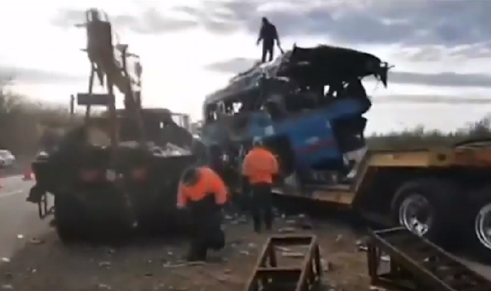 Još uvek broje mrtve, povređen veliki broj ljudi! Vatrogasci zatekli najgrozniji prizor ikada (UZNEMIRUJUĆI VIDEO)