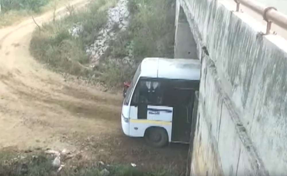 Četvorica mladića joj pritekla u pomoć, tada su je silovali redom... Sada je i njima došao crni petak! (VIDEO)