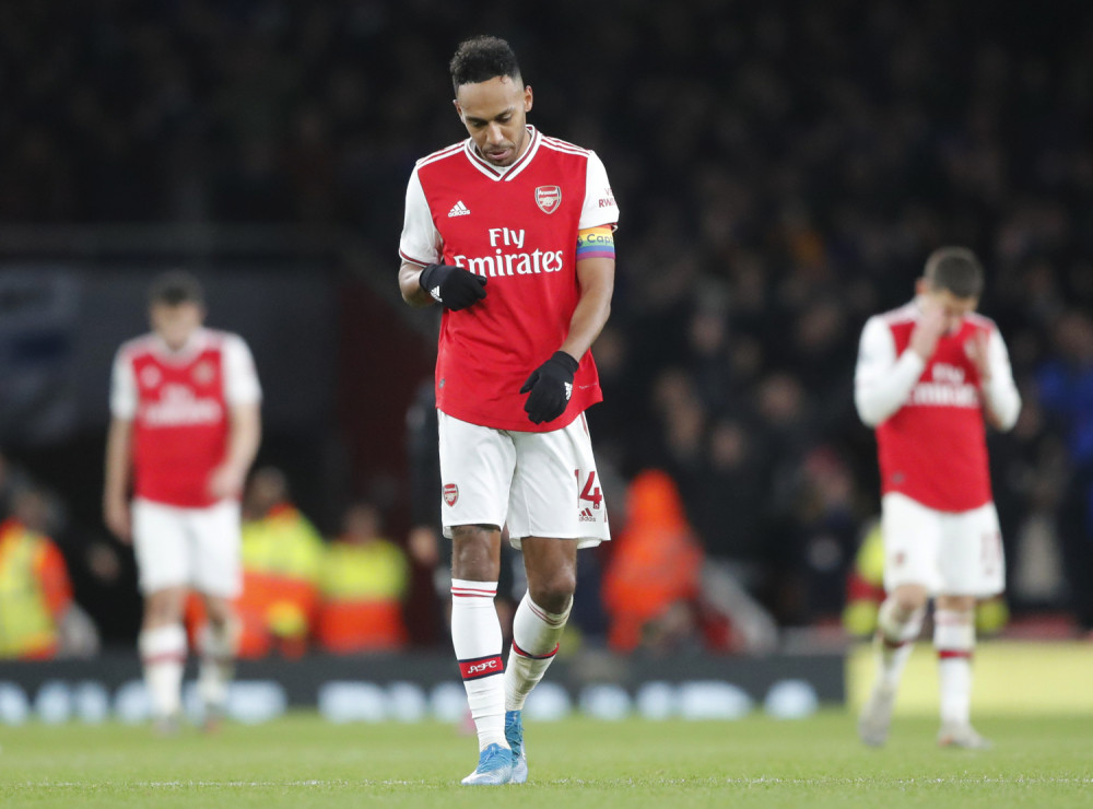 Obamejang se uključuje po levoj strani, brzo se sjurio, stvara se velika prilika i on odlazi u toalet! (FOTO)