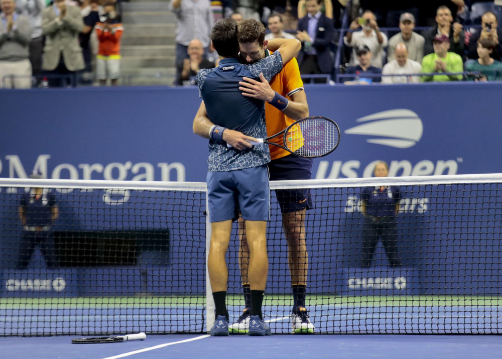 Đoković uveo novi trend u tenisu, čak ni Amerikanci nisu ostali ravnodušni na njegov potez! (FOTO/VIDEO)