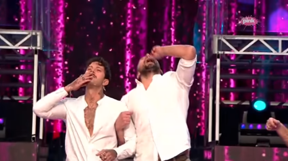 Filip i Vladimir zgrozili Srbiju: Žvakali crve uživo u emisiji (VIDEO)