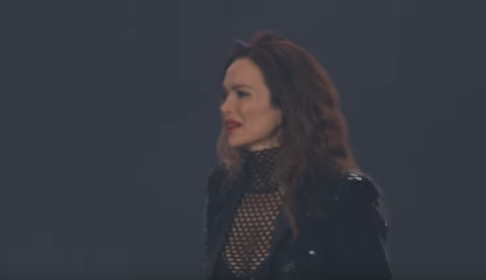 Severina plakala na koncertu: Započela molitvom, a završila u suzama (VIDEO)
