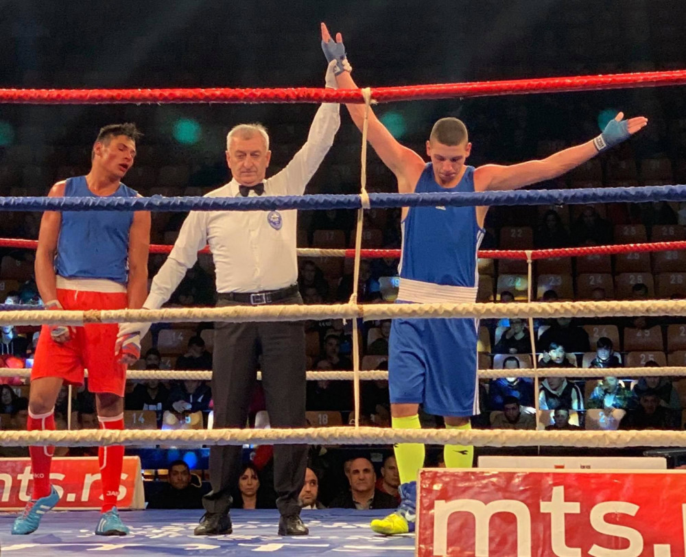 Nikola Lazarević novi šampion "Omladinske zlatne rukavice“ (FOTO)