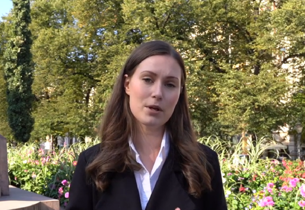 Odrasla je sa mamom i njenom devojkom u iznajmljenom stanu, a njen politički uspon bio je munjevit (VIDEO)