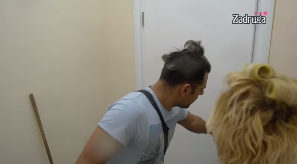 Bora zatvorio zadrugarku u ostavi: Terao je da se izvini (VIDEO)