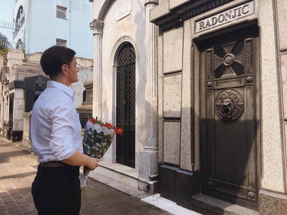 Premijerka Srbije juče je posetila grob Milana Stojadinovića, nekadašnjeg predsednika Vlade Kraljevine Jugoslavije