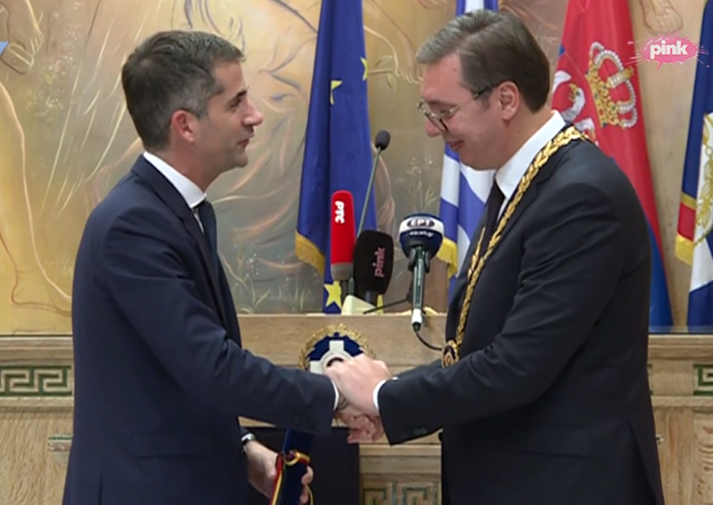 Predsedniku Vučiću dodeljen Orden za zasluge grada Atine: Kada smo ovako složni, naša snaga je nepobediva