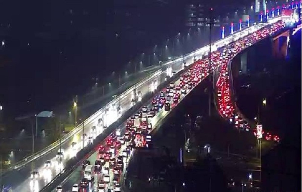 Stvaraju se ogromne kolone! Izbegavajte ove delove grada kako vas ne bi "progutao" špic, a ni večeras neće biti bolje