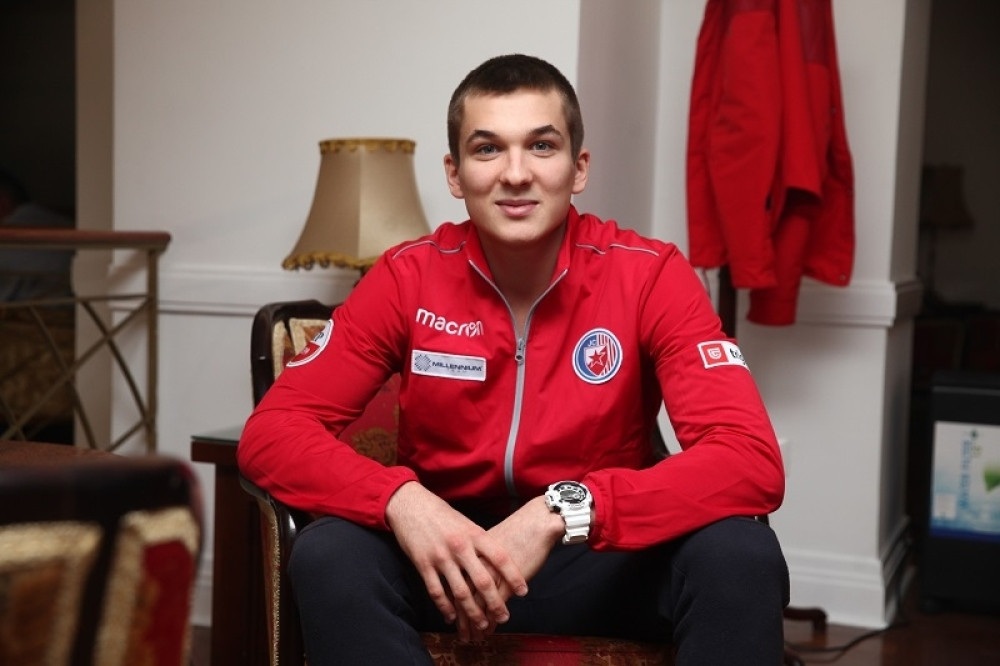 Rus iz Sibira obara pod našom trobojkom