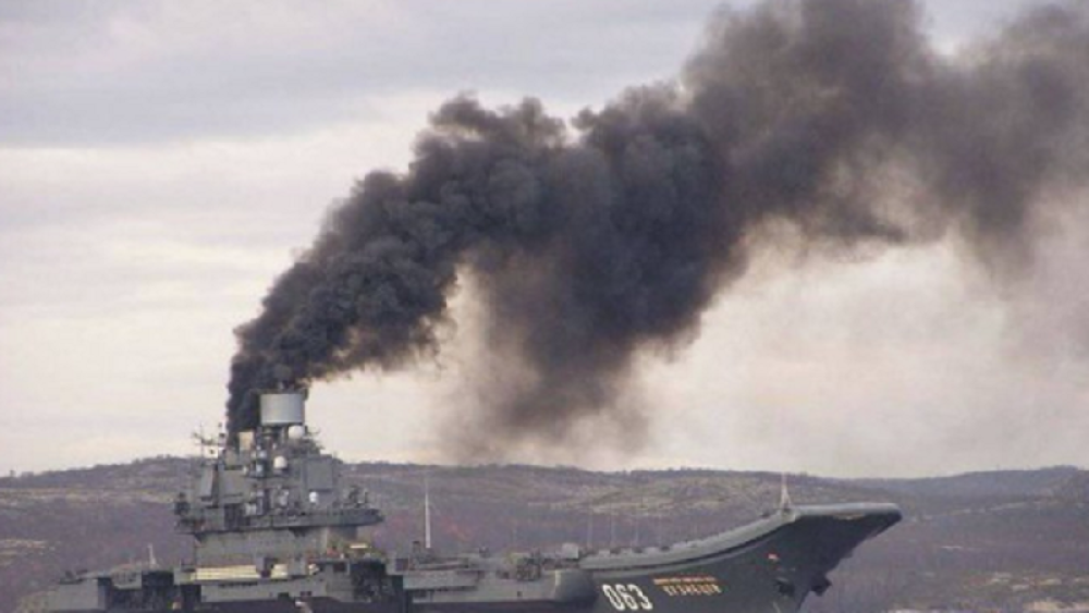 Gori "Admiral Kuznjecov" - jedini ruski nosač aviona (VIDEO)