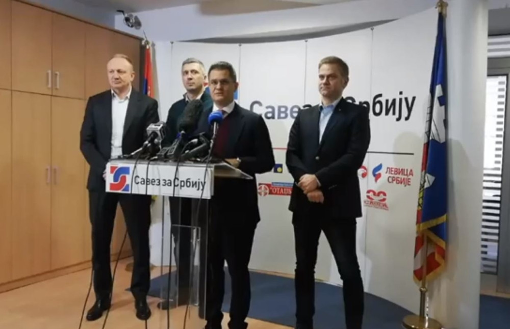 "Isključujemo se iz svih aktivnosti Saveza za Srbiju"