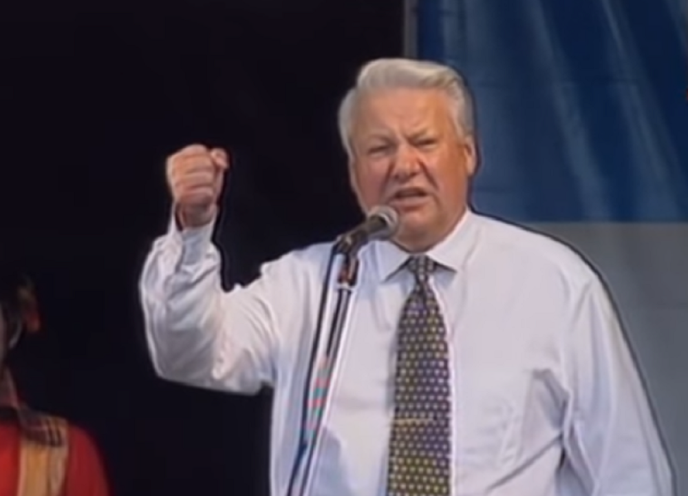 Zemlja na kolenima, a on lukaviji nego što mislimo - Jeljcinova ludačka strategija kojom je stvorio Putina, izbegao rat i očuvao prirodne resurse (VIDEO)