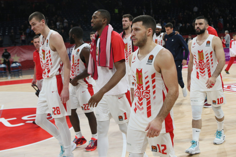 Košarkaši, stručni štab i mendažment kluba izlaze pred novinare!