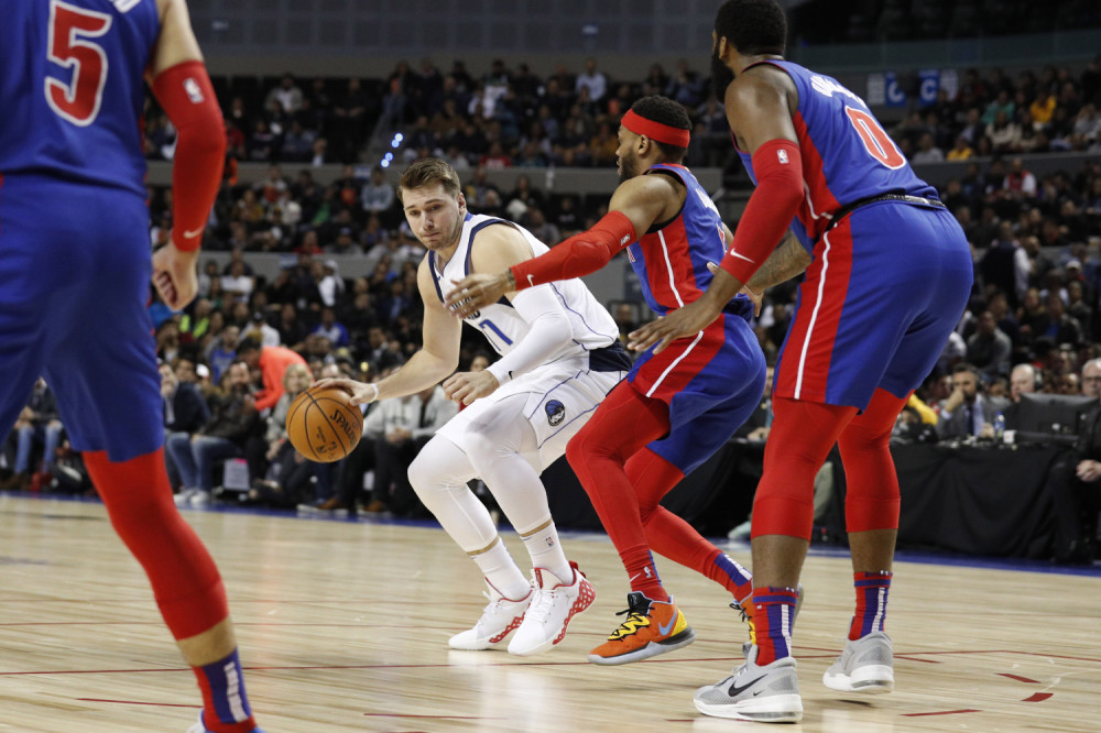 Dončić oborio više rekorda u jednoj večeri, ovo niko nije uradio do sada (FOTO/VIDEO)