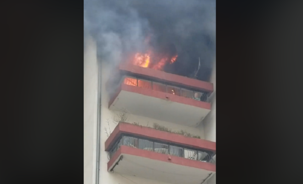 Potpuno izgoreo stan u kom je bila nepokretna starica (VIDEO)