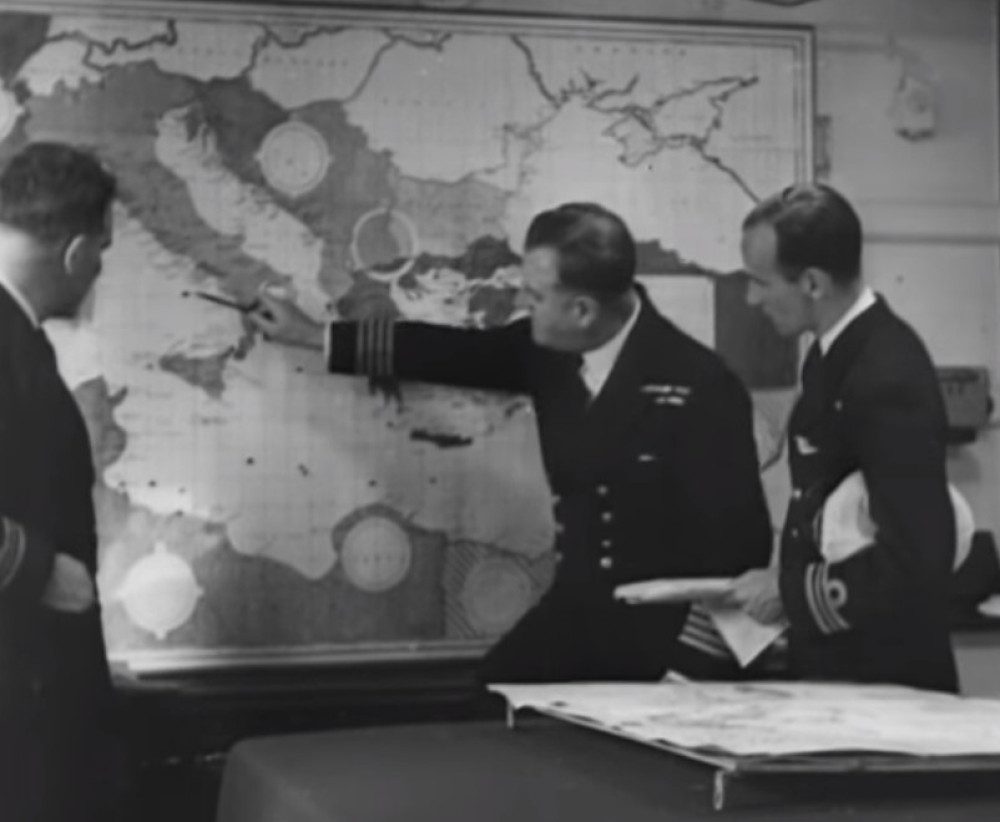 Uplovili su u luku punu fašista! Ono što je usledilo niko nije očekivao! Za dlaku izbegli su smrt u dubinama Jadrana