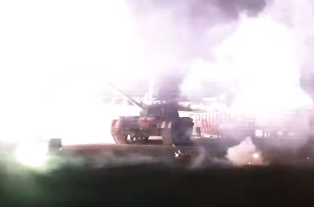 Ogromna buka zaparala beogradsko nebo, pucnji i lomljava se zaorili ulicama! (VIDEO)