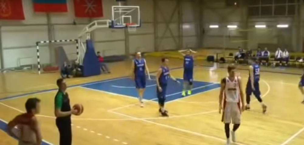 Nerealno užasan kraj utakmice, ovako se ne igra ni na rekreaciji! Ispraćeni zvižducima, usledila najrigoroznija kazna! (VIDEO)