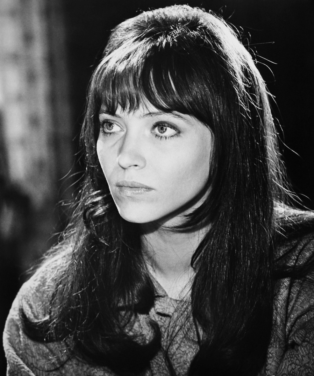 Preminula legendarna Ana Karina: Ceo svet se oprašta od nje (FOTO)