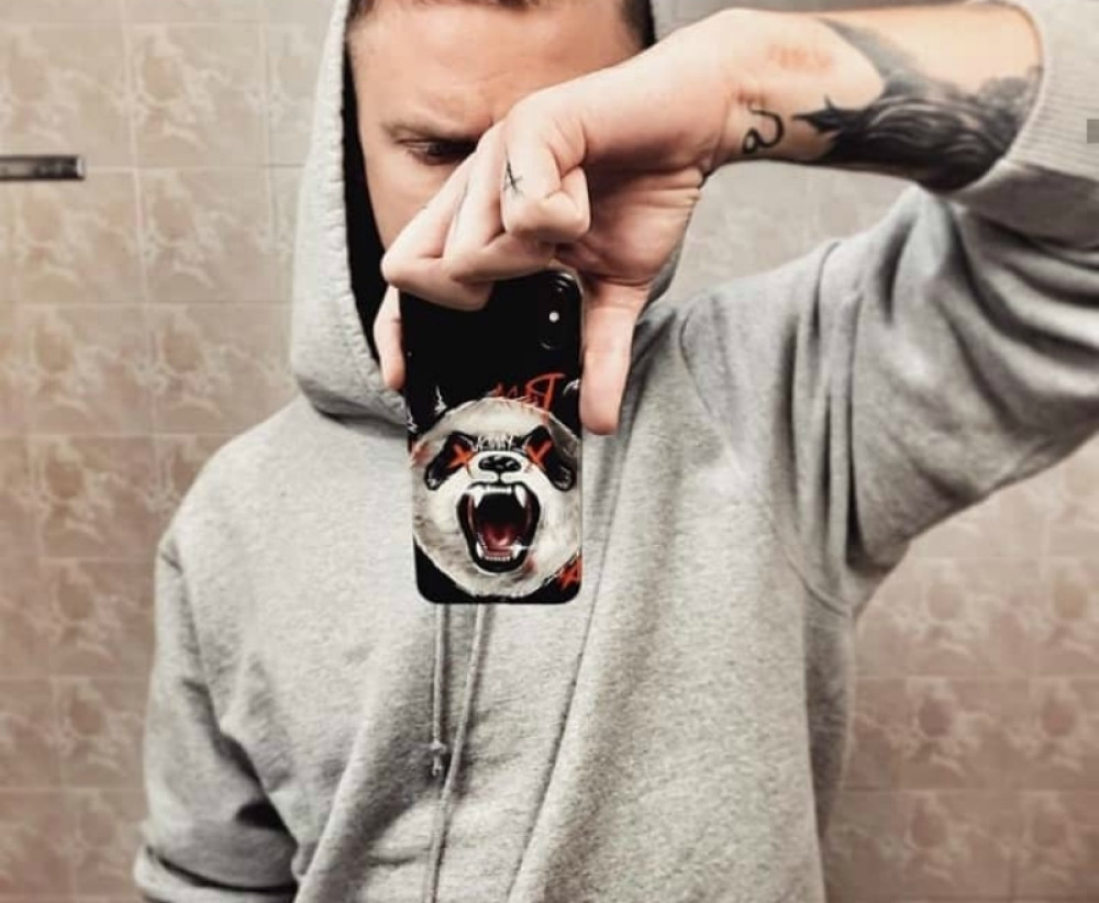 Srpski jutjuber progutao staklo! Isplivao snimak nezgode! (VIDEO)