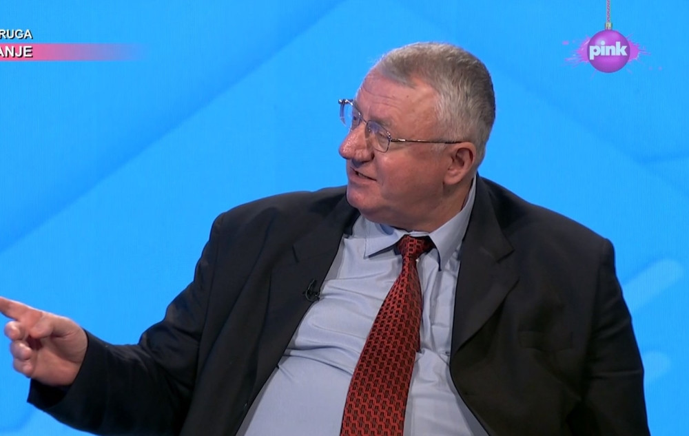 Lider SRS: Jesi ti Čedo bio kolporter ili novinar? Voditeljka: Tijanić je smatrao da je bio najtalentovaniji novinar! Šešelj: Zato ga je infarkt strefio!