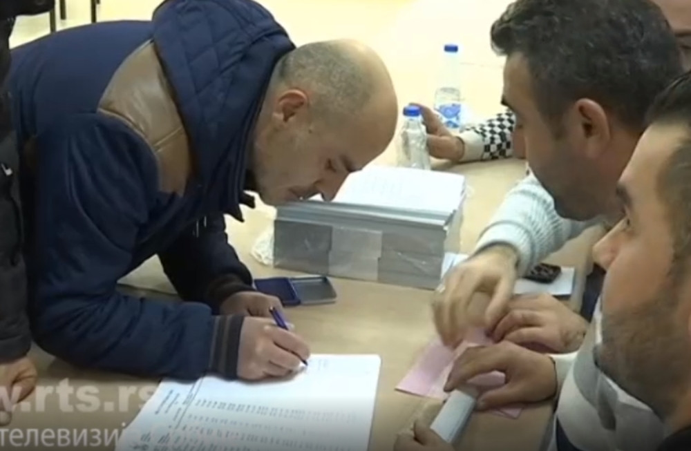 SNS Valjevo predao listu kandidata za lokalne izbore