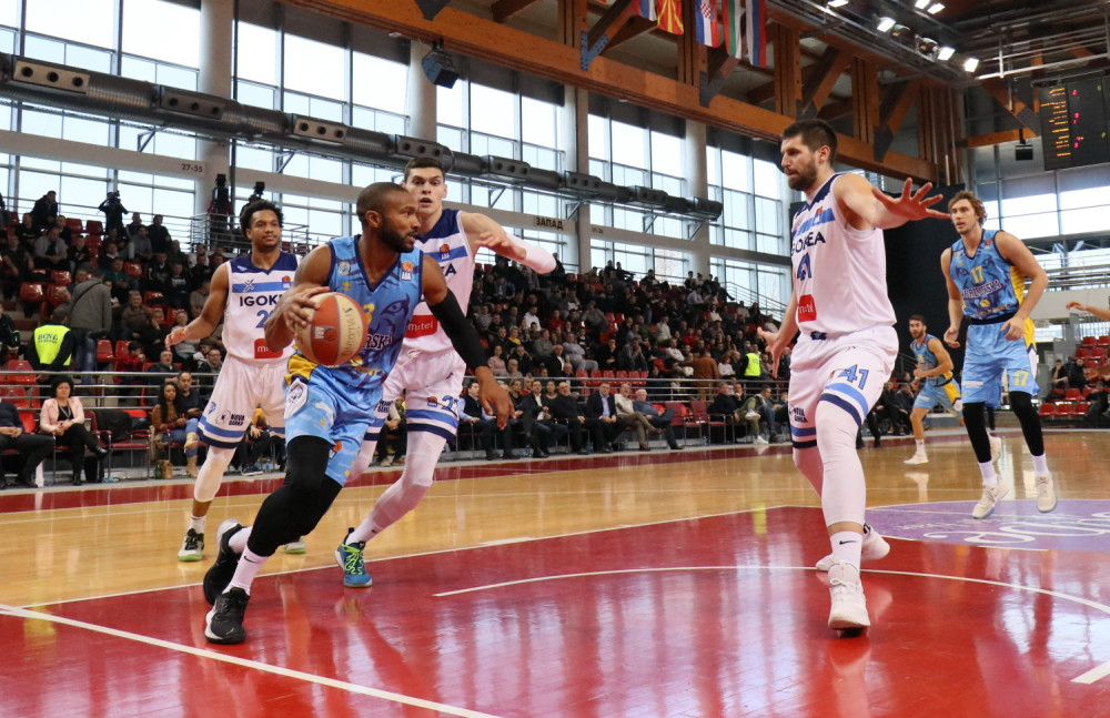 Pobeda na gostovanju protiv Splita!