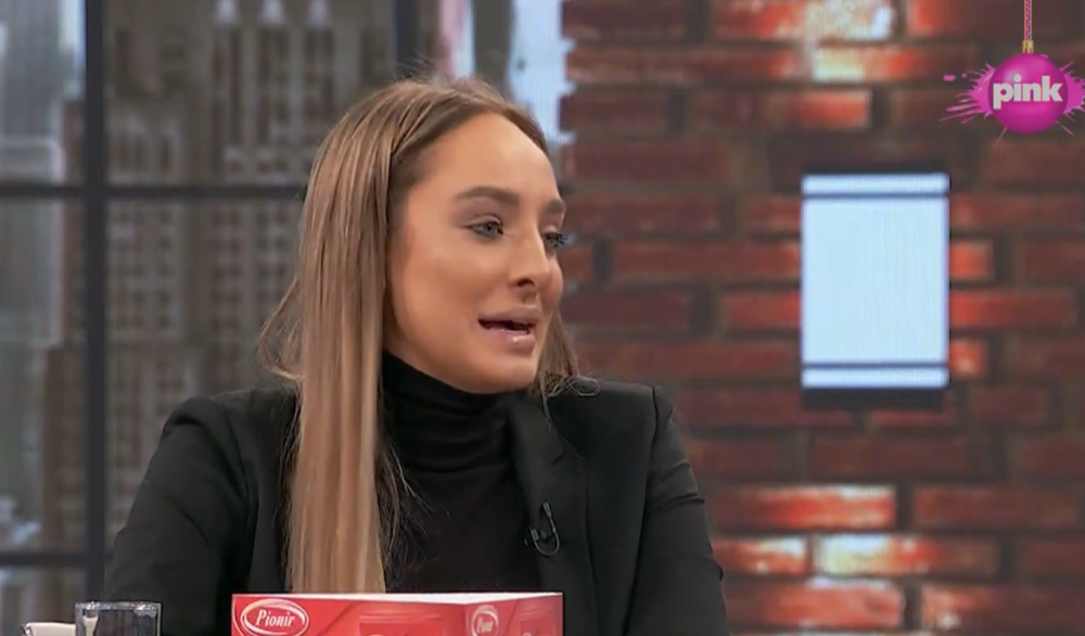 Luna Đogani u poslednji čas otkazala novogodišnji nastup: Fanovi u neverici