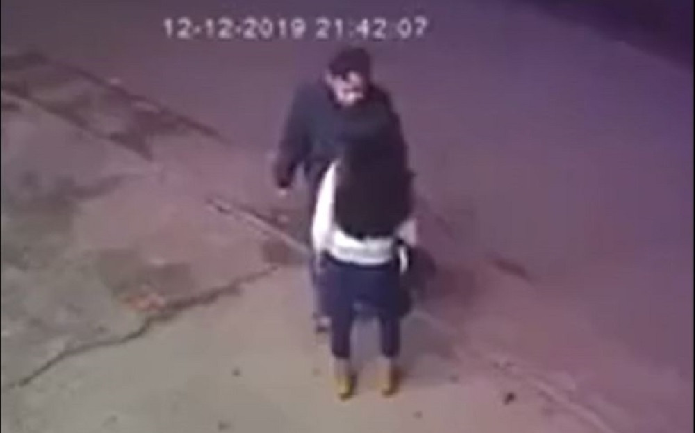 Žestoko su se raspravljali, a momak je shvatio da je zabrljao! Samo je pao, a devojka se okrenula i otišla (VIDEO)