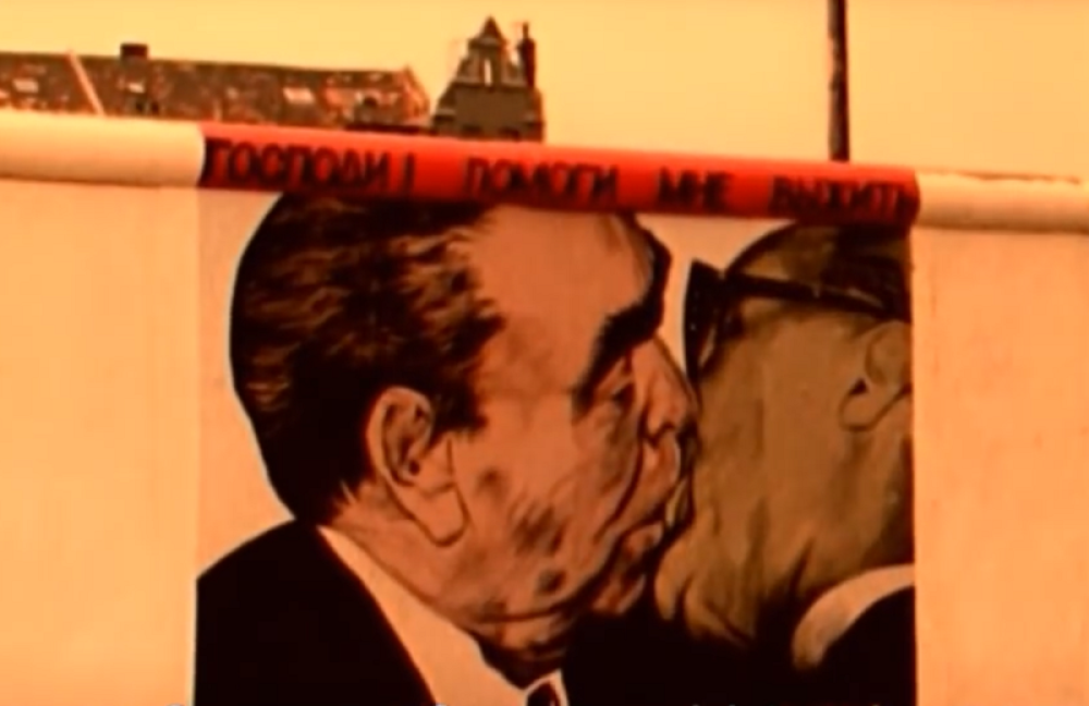 Ovaj sovjetski lider je voleo da ljubi muškarce u usta, Kastro ga je ispalio na foru, ali je Tito izvukao deblji kraj (VIDEO)