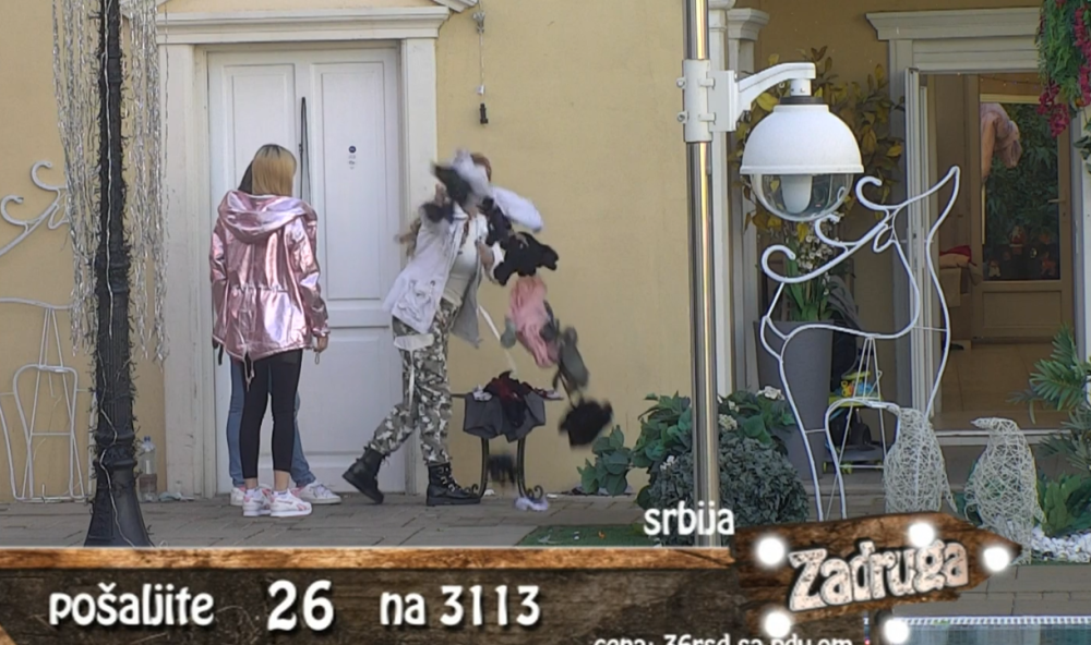 Goca Džehverović besna ušla u Zadrugu i napravila lom: Razbacala stvari svuda po dvorištu (FOTO)