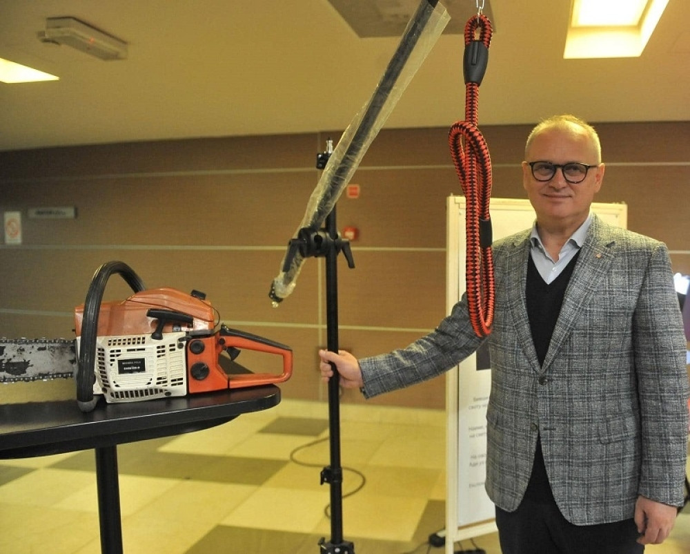 Opozicija želi da se zaborave sve afere (FOTO)