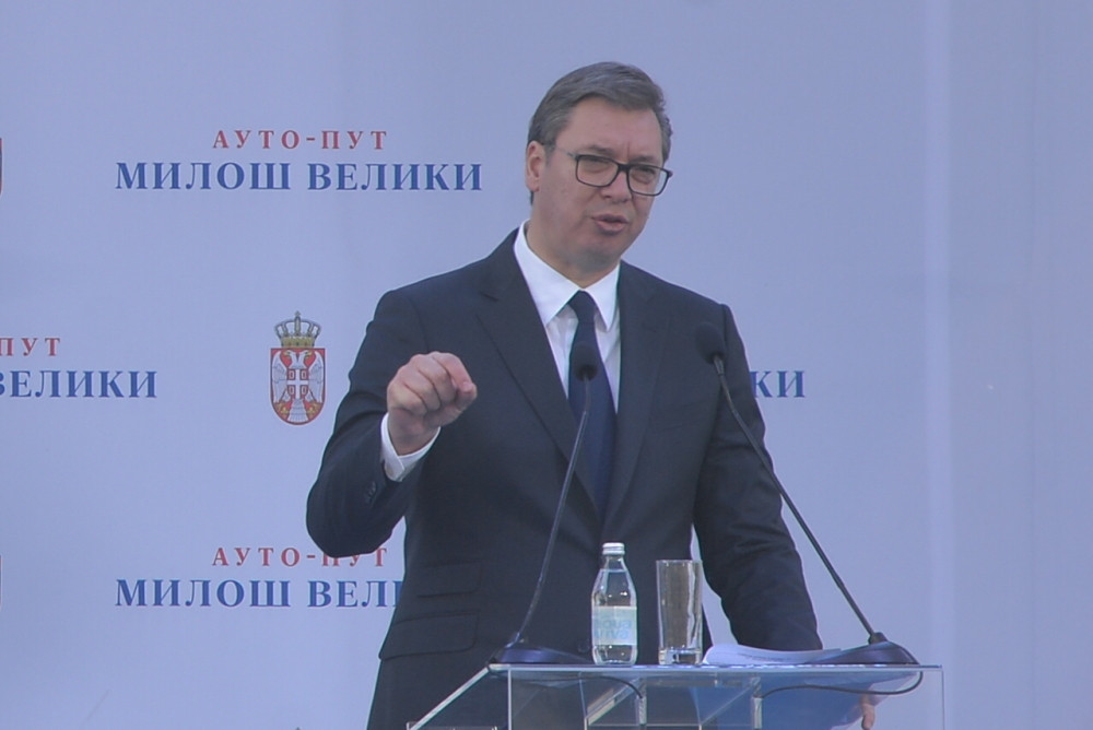 Predsednik Vučić: Pamtiće nas kao one koji su gradili puteve (VIDEO)