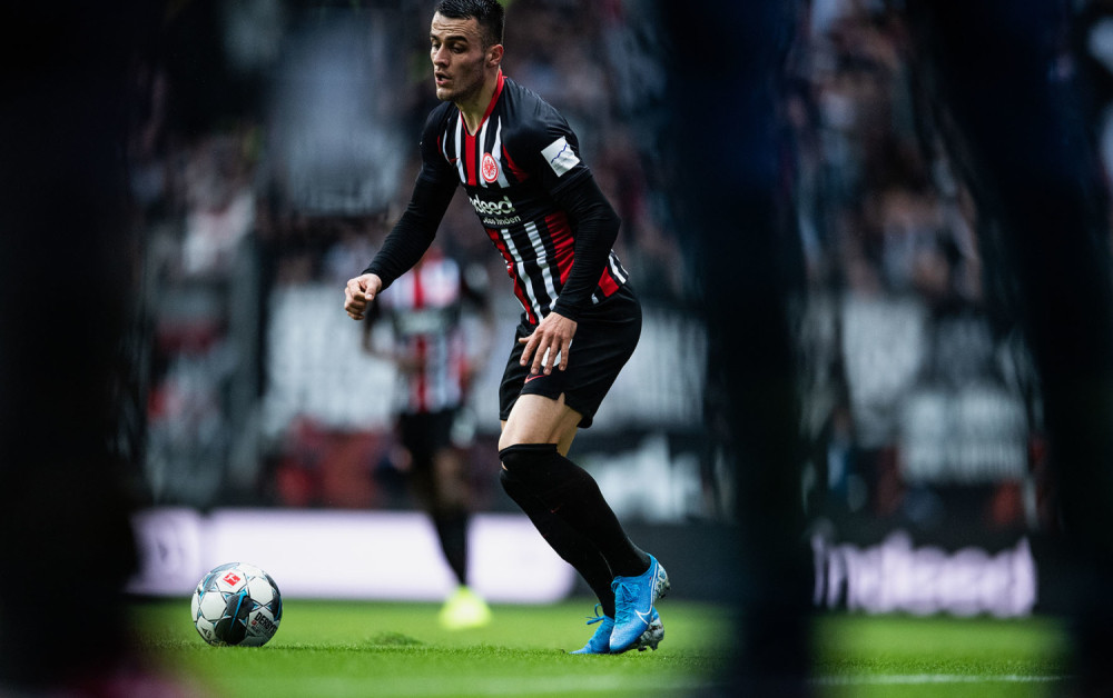 Ajntraht Frankfurt zaradio 110 miliona evra od trojice igrača, ali se muči da opstane u sredini tabele