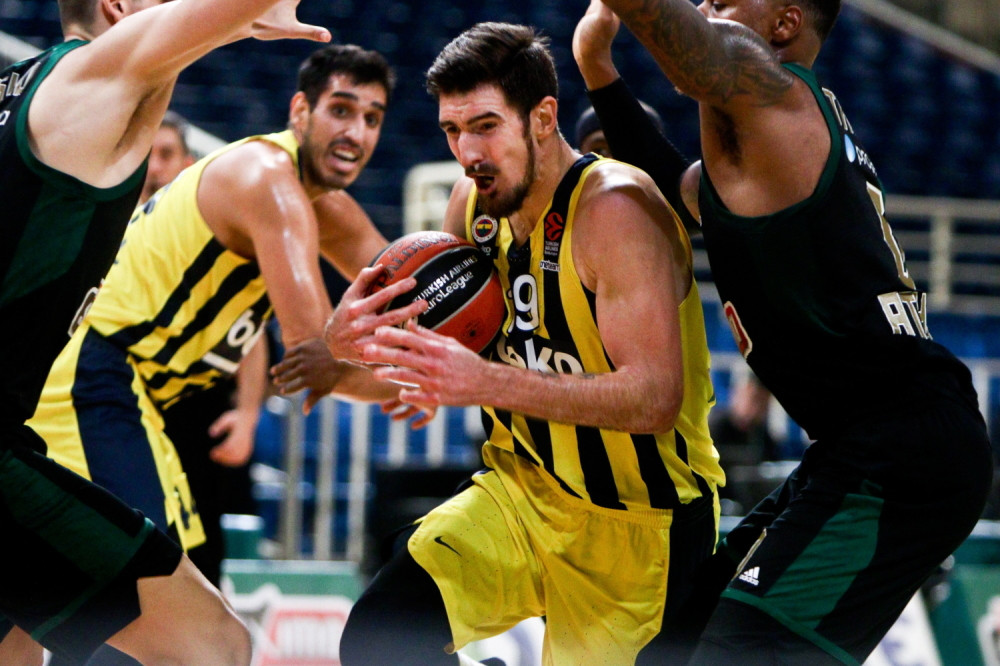 Fener oštećen protiv Grka, sudije direktno uticale na rezultat (VIDEO)