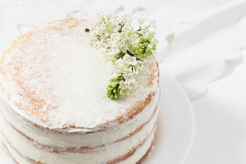 Posna Kinder torta: Idealan kremasti desert za slavsku gozbu (RECEPT)