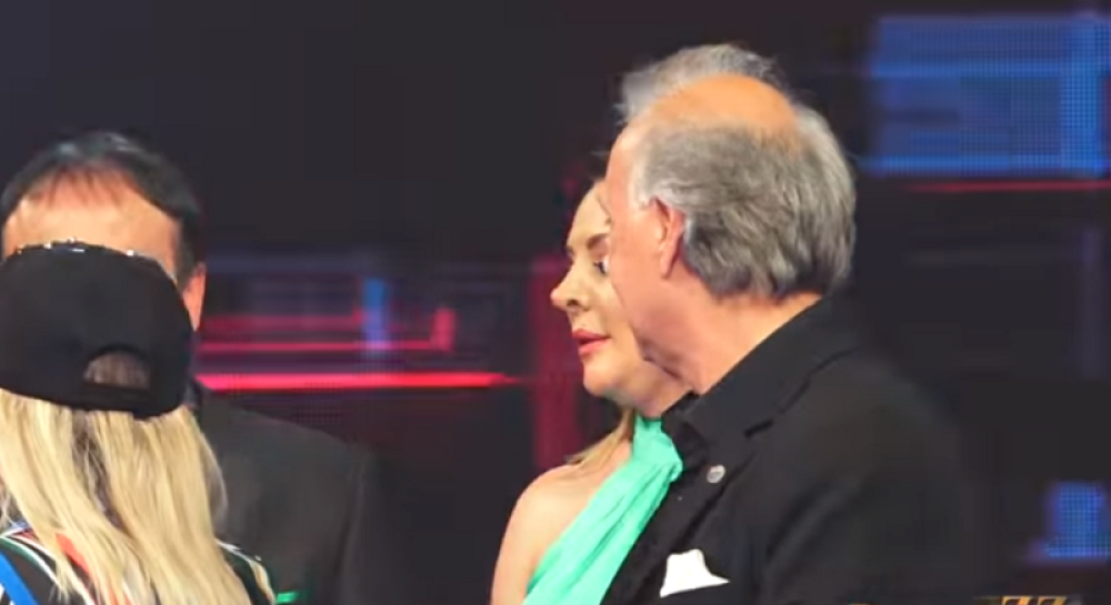 Ono što je srpski pevač uradio na snimanju emsije će vam zgroziti život: Ovu scenu ćete teško zaboraviti (VIDEO)