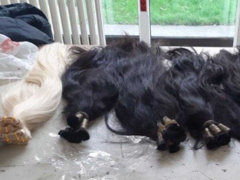 Privedeni Beograđani zbog neverovatnih 5 kilograma kose u torbi!