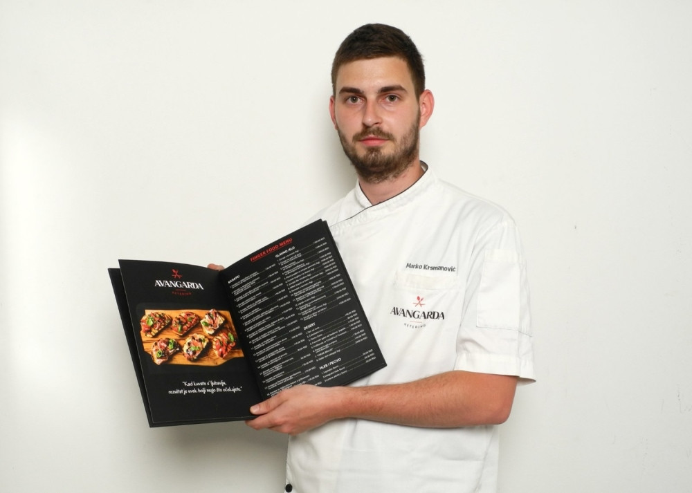 Saveti za svečanu novogodišnju trpezu: Sve o pripremi kanapea + 3 najbolja recepta