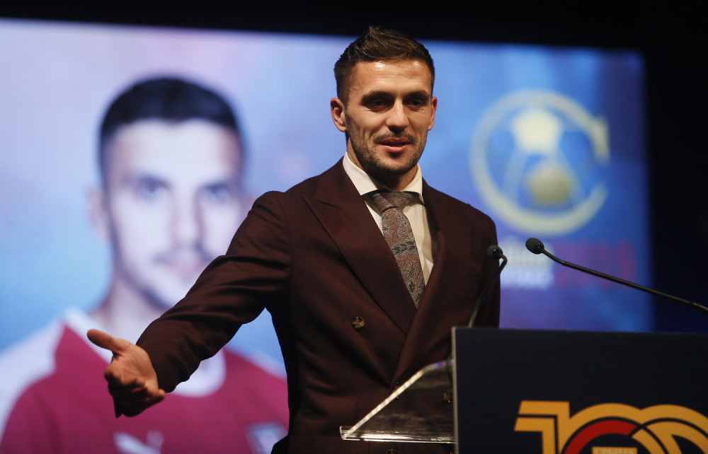 Fudbaler godine se sreo sa Mihajlovićem, žali samo zbog jedne stvari! (VIDEO)