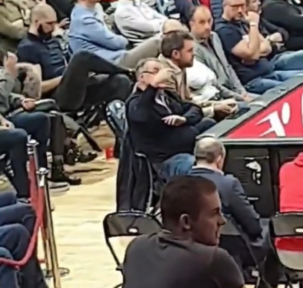 Reakcija Nebojše Čovića na transparent koji je podelio Srbiju: "Tata, kupi mi klub!" (VIDEO)