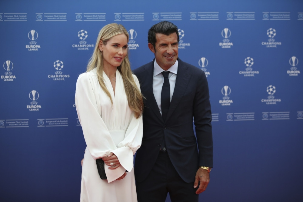 Dovode ga u vezu sa muškarcem pored ovakve lepotice - Figo se oglasio povodom odnosa sa Gvardiolom (FOTO)