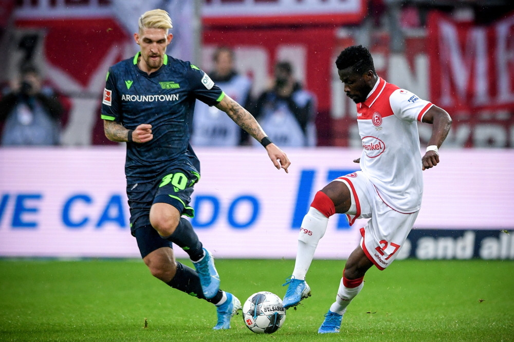 Čelnici bundesligaša smenili trenera (FOTO)